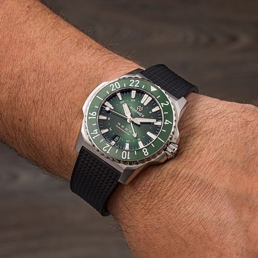 FORMEX REEF GMT AUTOMATIC CHRONOMETER GREEN DIAL WITH RED GMT - REEF - ZNAČKY