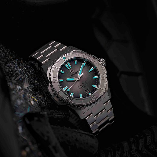 FORMEX REEF 39,5 AUTOMATIC CHRONOMETER SILVER DIAL - REEF - BRANDS