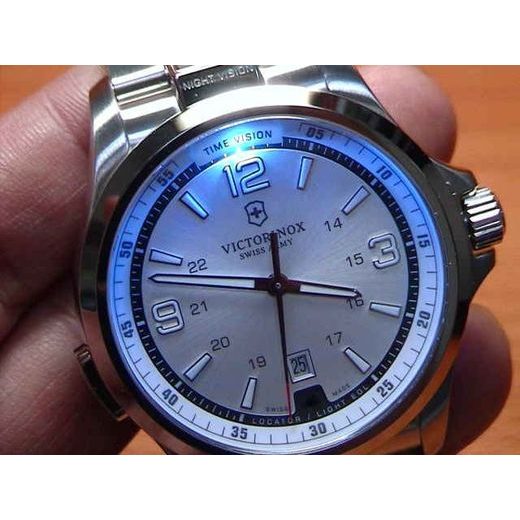 VICTORINOX NIGHT VISION 241571 - VICTORINOX - ZNAČKY