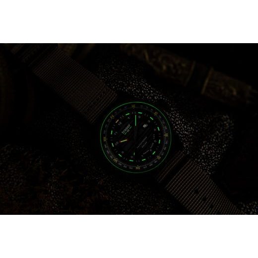 TRASER P68 PATHFINDER SOLAR BLACK ČERNÉ NATO - TACTICAL - ZNAČKY