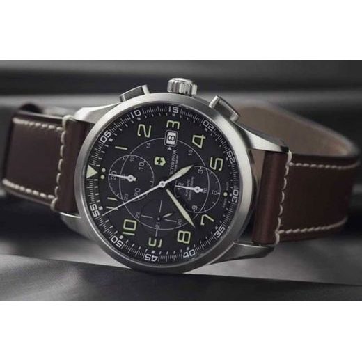 VICTORINOX AIRBOSS MECHANICAL CHRONOGRAPH 241597 - VICTORINOX - ZNAČKY
