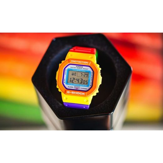 CASIO G-SHOCK DW-5610DN-9ER - CASIO - ZNAČKY