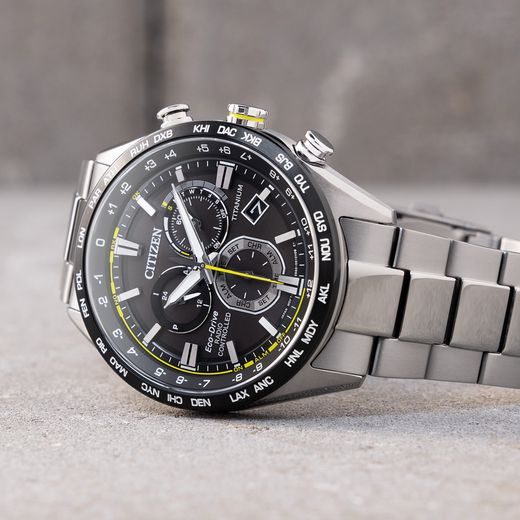 CITIZEN ECO-DRIVE RADIO CONTROLLED SUPER TITANIUM CB5947-80E - SUPER TITANIUM - ZNAČKY