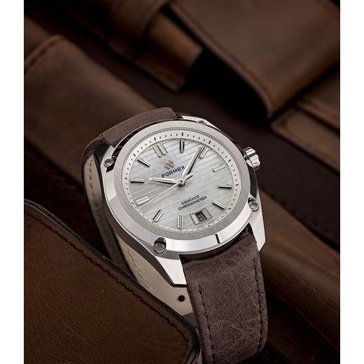 FORMEX ESSENCE THIRTYNINE AUTOMATIC CHRONOMETER NACRE - ESSENCE - ZNAČKY