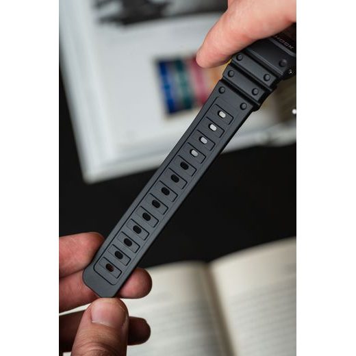 CASIO G-SHOCK DW-5000R-1AER - G-SHOCK - BRANDS