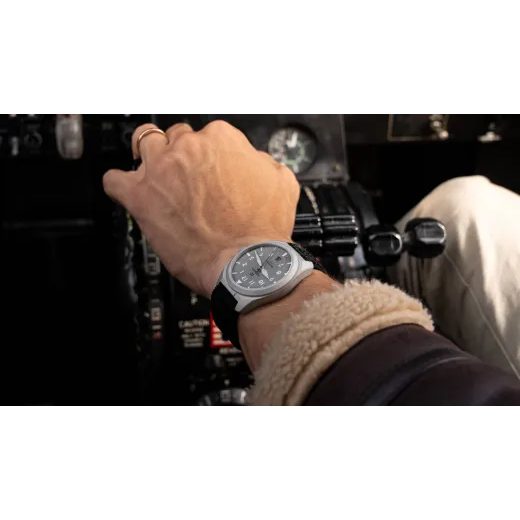FORMEX AIRFIELD AUTOMATIC TARMAC GRAY - FIELD AUTOMATIC - BRANDS