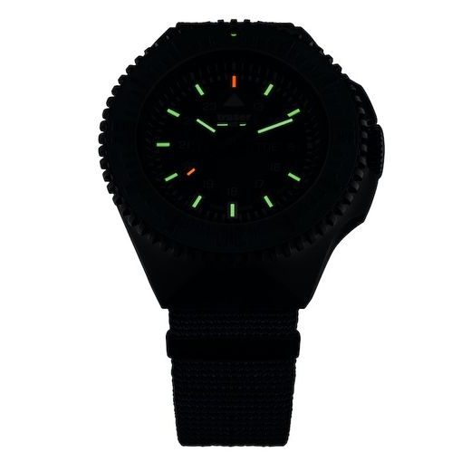 TRASER P69 BLACK STEALTH BLACK NATO - TACTICAL - ZNAČKY