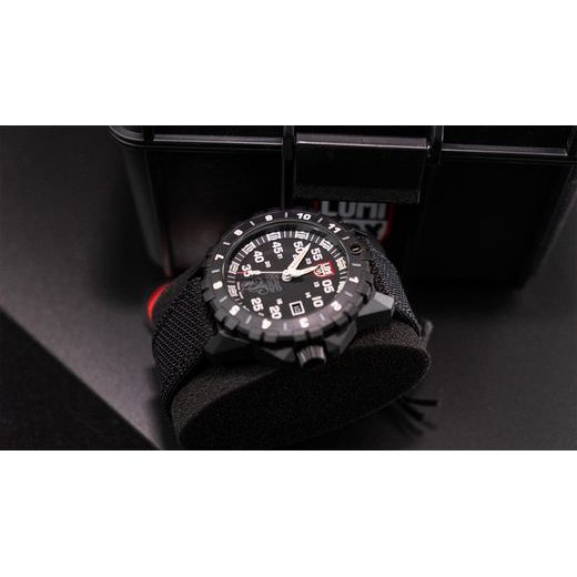 LUMINOX F-117 NIGHTHAWK™ X SKUNKWORKS® HERITAGE XA.6442.H - AIR - ZNAČKY