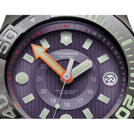 VICTORINOX DIVE MASTER 500 MIDSIZE 241558 - VICTORINOX - ZNAČKY