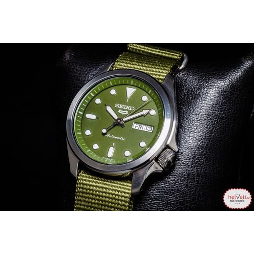 Seiko 5 Sports SRPE65K1 