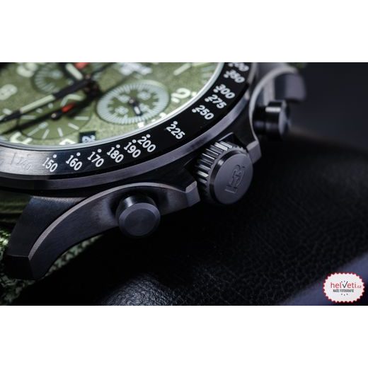 TRASER P67 OFFICER PRO CHRONOGRAPH GREEN NATO - HERITAGE - ZNAČKY