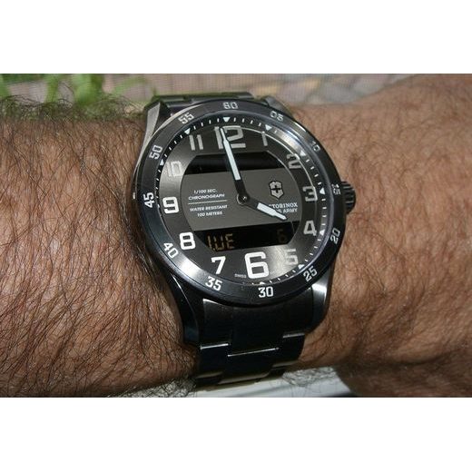 VICTORINOX CHRONO CLASSIC XLS 241300 - VICTORINOX - ZNAČKY