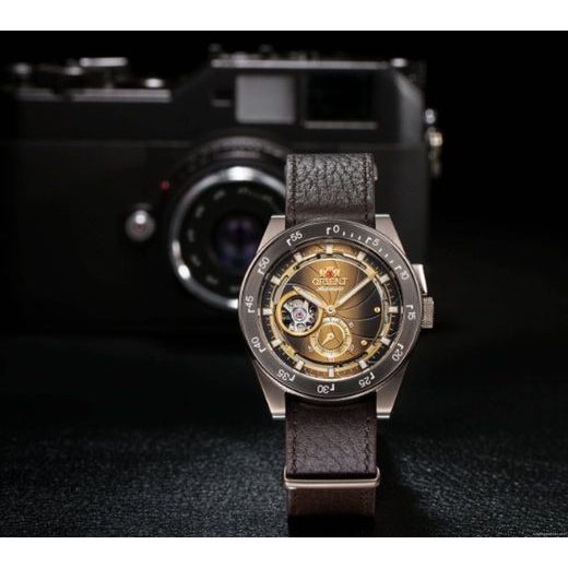 ORIENT RETRO FUTURE CAMERA RA-AR0204G LIMITED EDITION - REVIVAL - BRANDS