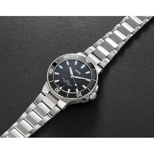 ORIS AQUIS DATE 41,5 MM 01 733 7787 4154-07 8 22 04PEB - AQUIS - ZNAČKY