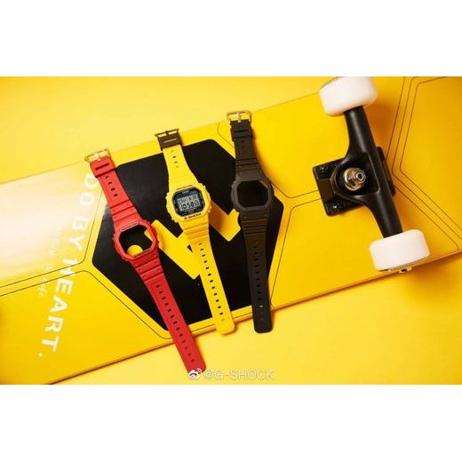 CASIO G-SHOCK DWE-5600R-9ER - G-SHOCK - ZNAČKY