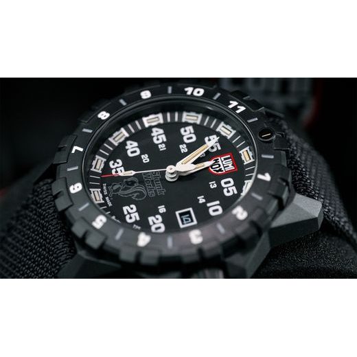 LUMINOX F-117 NIGHTHAWK™ X SKUNKWORKS® HERITAGE XA.6442.H - AIR - ZNAČKY