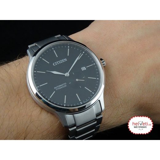 CITIZEN AUTOMATIC TITANIUM NJ0090-81E - CITIZEN - ZNAČKY