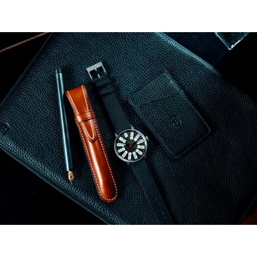 ROBOT GRAPHIC ANALOG BLACK - GRAPHIC ANALOG - BRANDS