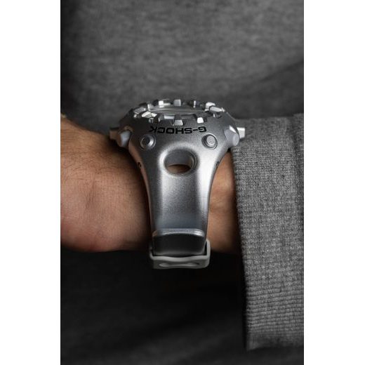 CASIO G-SHOCK GA-V01A-8AER - G-SHOCK - ZNAČKY