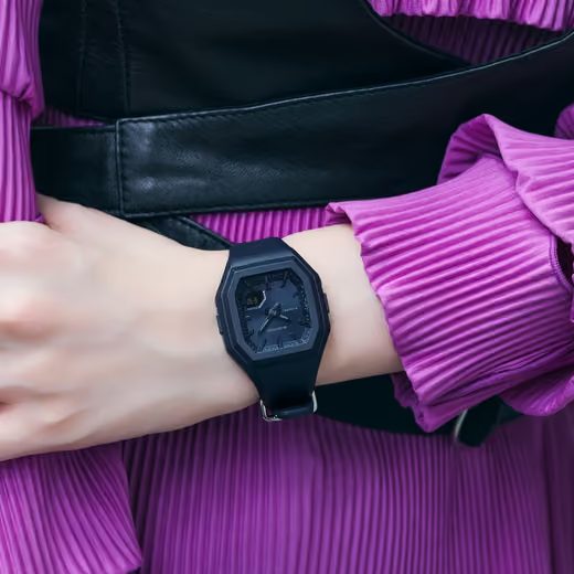 CASIO G-SHOCK GMA-S160-2BER - CASIO - ZNAČKY