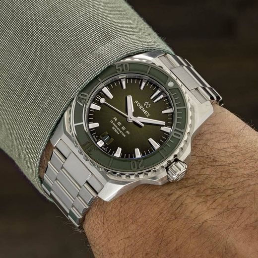 FORMEX REEF 42 AUTOMATIC CHRONOMETER GREEN DIAL - REEF - ZNAČKY