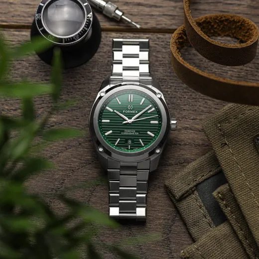 FORMEX ESSENCE FORTYTHREE AUTOMATIC CHRONOMETER GREEN - ESSENCE - BRANDS