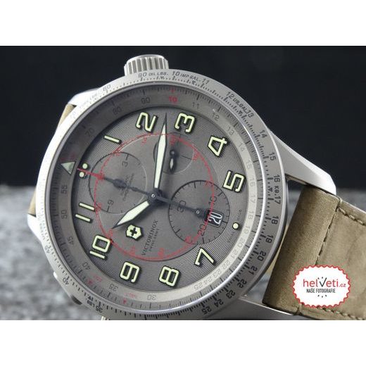 VICTORINOX AIRBOSS MACH 9 LIMITED EDITION 241732 - VICTORINOX - ZNAČKY