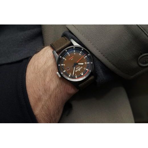 FORTIS FLIEGER F-41 WERK 7 TACTICAL GREEN LIMITED EDITION F4220031 - FLIEGER - ZNAČKY