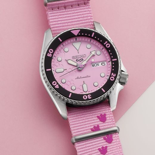 SEIKO 5 SPORTS SRPM07K1 PINK PANTHER LIMITED EDITION - SEIKO 5 SPORTS 2019 - ZNAČKY
