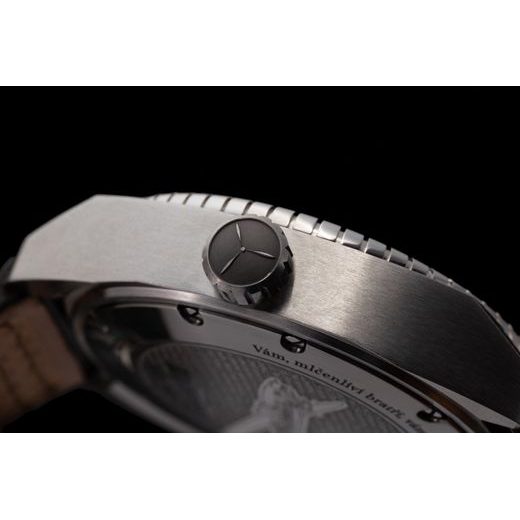 PRIM NEBEŠTÍ JEZDCI LE 93-313-513-00-1 - MANUFACTURE 1949 - ZNAČKY