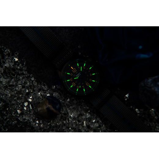 TRASER P67 OFFICER PRO GREY NATO S PRUHEM - HERITAGE - ZNAČKY