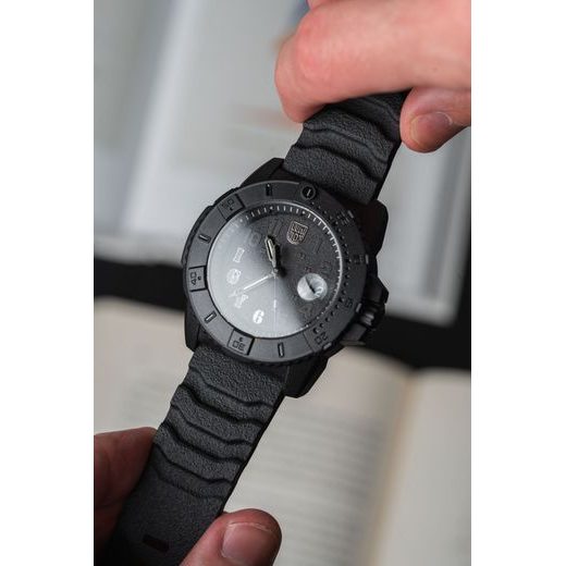 LUMINOX NAVY SEAL FOUNDATION XS.3611.IGY6.NSF - SEA - BRANDS