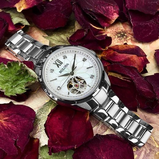 BULOVA SUTTON DIAMOND AUTOMATIC 96P181 - DIAMOND - ZNAČKY