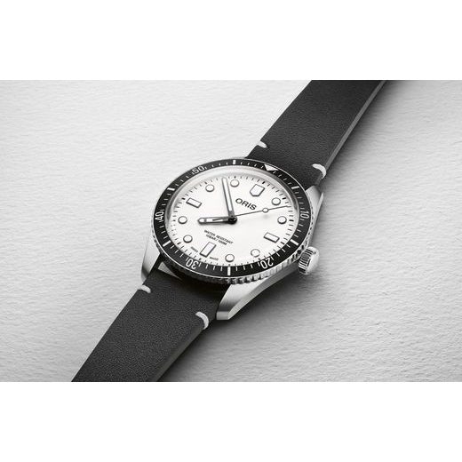 ORIS DIVERS SOCIAL CLUB WARSAW EDITION 01 733 7707 4051 OSC-WAW-SET - DIVERS - ZNAČKY