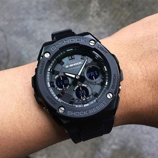 CASIO G-SHOCK GST-W100G-1BER - CASIO - ZNAČKY