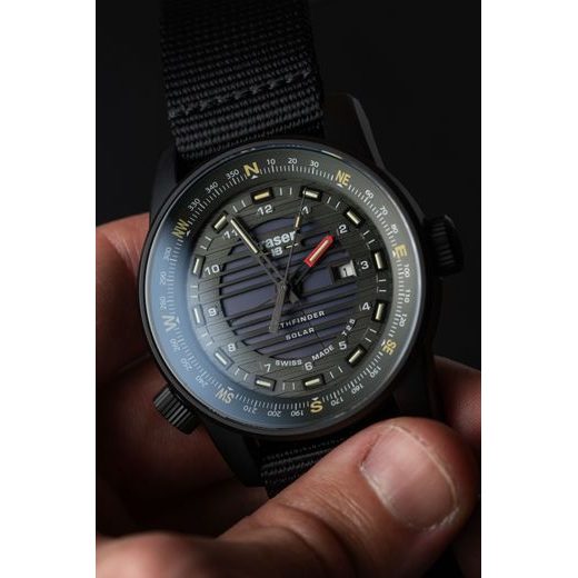 TRASER P68 PATHFINDER SOLAR BLACK ČERNÉ NATO - TACTICAL - ZNAČKY