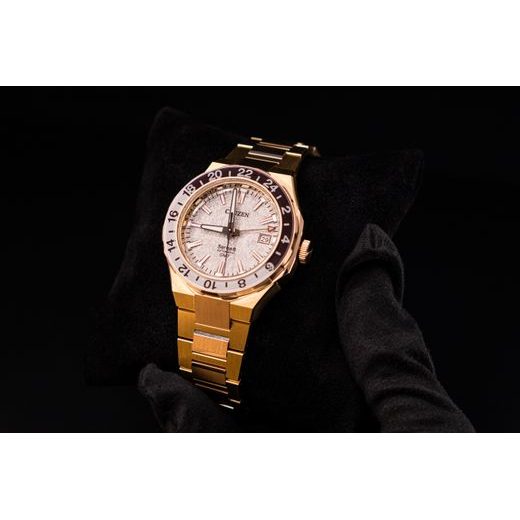 CITIZEN SERIES 8 GMT AUTOMATIC LIMITED EDITION NB6032-53P - SERIES 8 - ZNAČKY