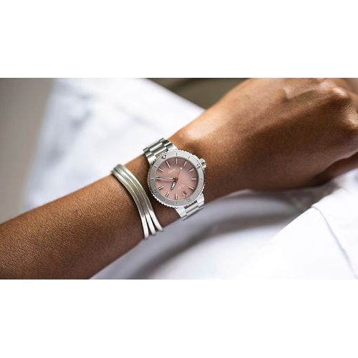 ORIS AQUIS DATE 36,5 MM 01 733 7770 4158-07 8 18 05P - AQUIS - ZNAČKY