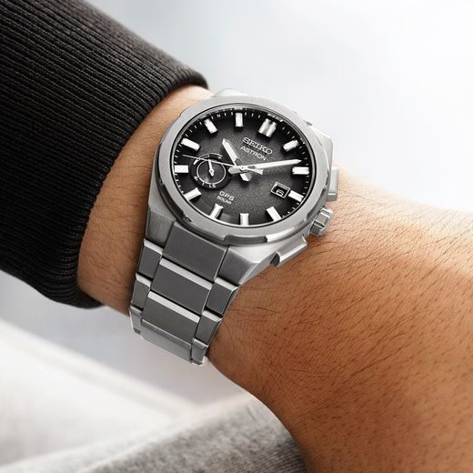 SEIKO ASTRON SSJ025J1 MOON - ASTRON - ZNAČKY