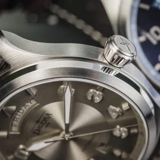 DAVOSA NEWTON PILOT DAY-DATE AUTOMATIC 161.585.10 - PILOT - ZNAČKY