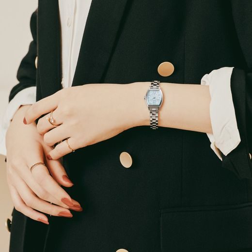 SEIKO LUKIA QUARTZ SSWA011J - QUARTZ - ZNAČKY
