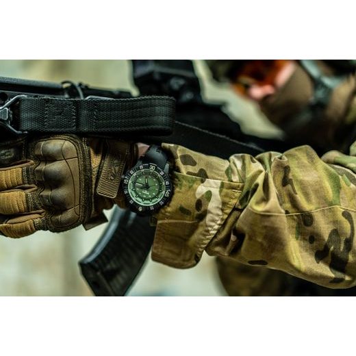 TRASER P99 Q TACTICAL GREEN PRYŽ - TACTICAL - ZNAČKY