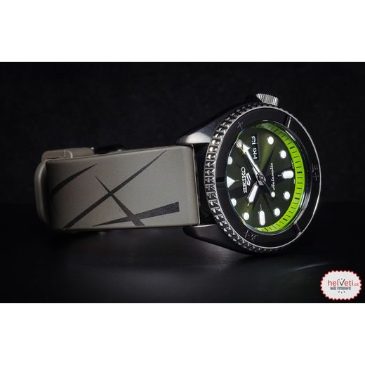 SEIKO 5 SPORTS SRPH67K1 ZORO ONE PIECE LIMITED EDITION - ONE PIECE - ZNAČKY