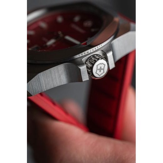 VICTORINOX I.N.O.X. 242029 - I.N.O.X. - ZNAČKY