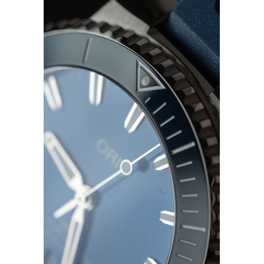 ORIS AQUIS DATE 41,5 MM 01 733 7787 4135-07 4 22 35FC - AQUIS - ZNAČKY