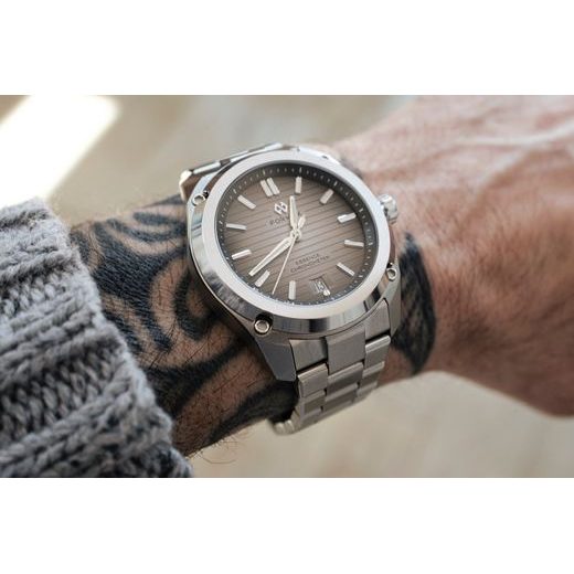 FORMEX ESSENCE FORTYTHREE AUTOMATIC CHRONOMETER DEGRADE - ESSENCE - BRANDS