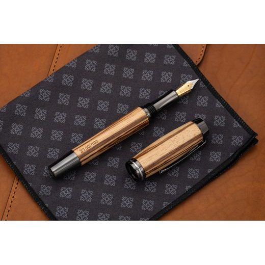 PRIM ZIKMUND A HANZELKA LE 93-026-529-00-1 - MANUFACTURE 1949 - ZNAČKY