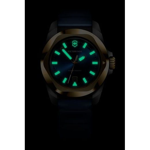 VICTORINOX I.N.O.X. 242088 - I.N.O.X. - ZNAČKY