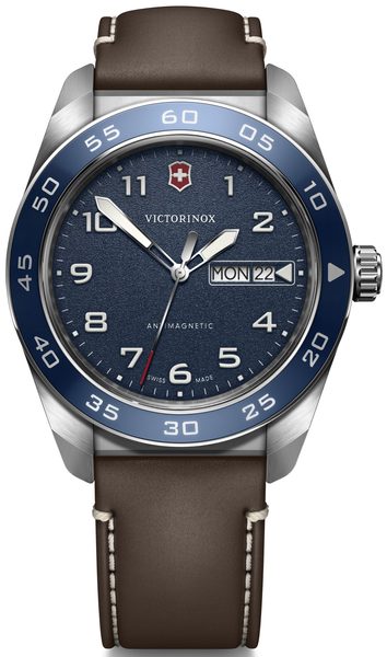 Victorinox Swiss Army 242040 + 5 let záruka a dárek ZDARMA
