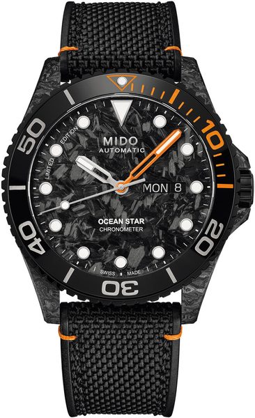 Levně Mido Ocean Star 200C Carbon Chronometer Limited Edition M042.431.77.081.00 + 5 let záruka, pojištění a dárek ZDARMA